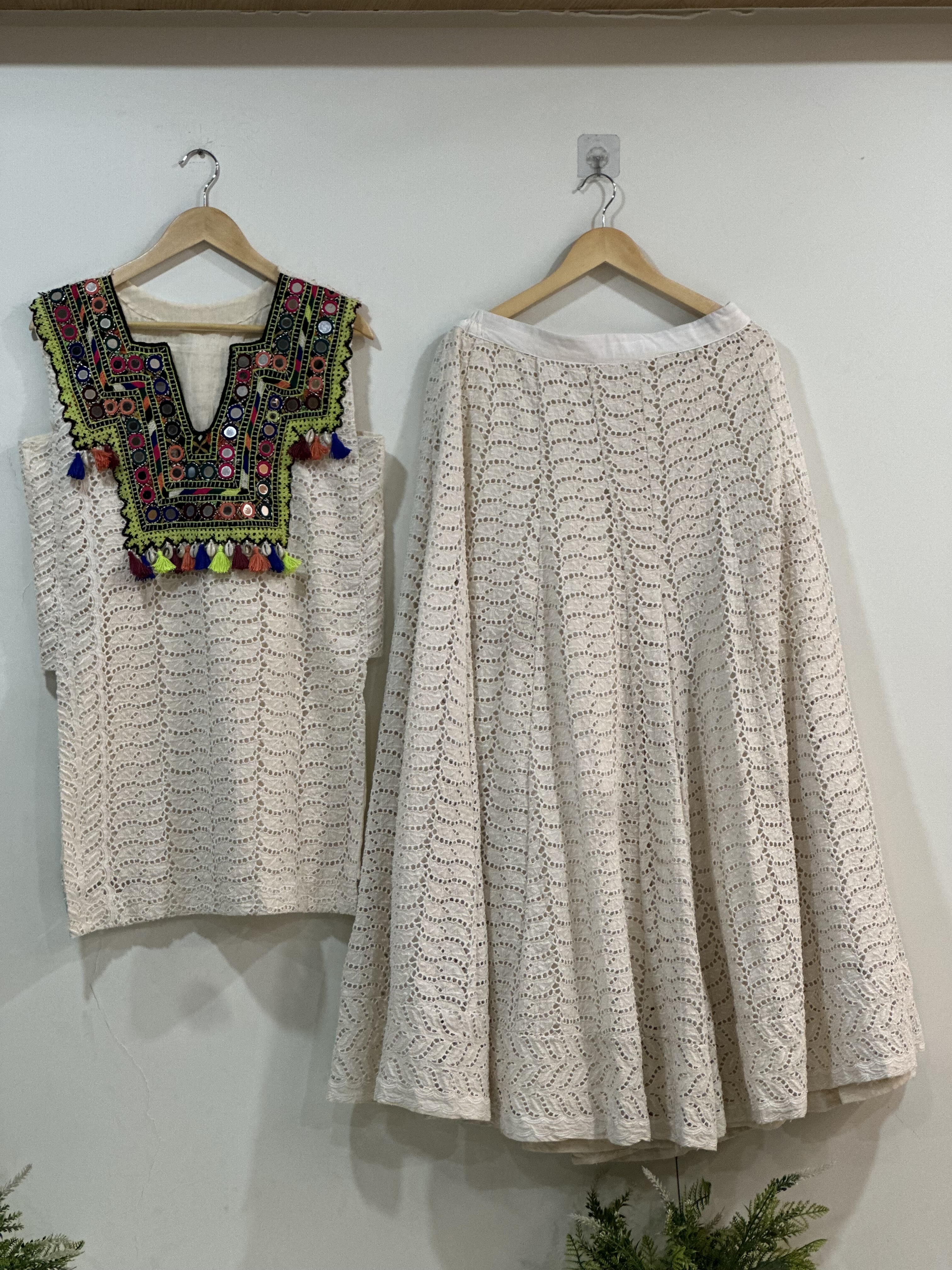 Afghan work hakona kirtaset